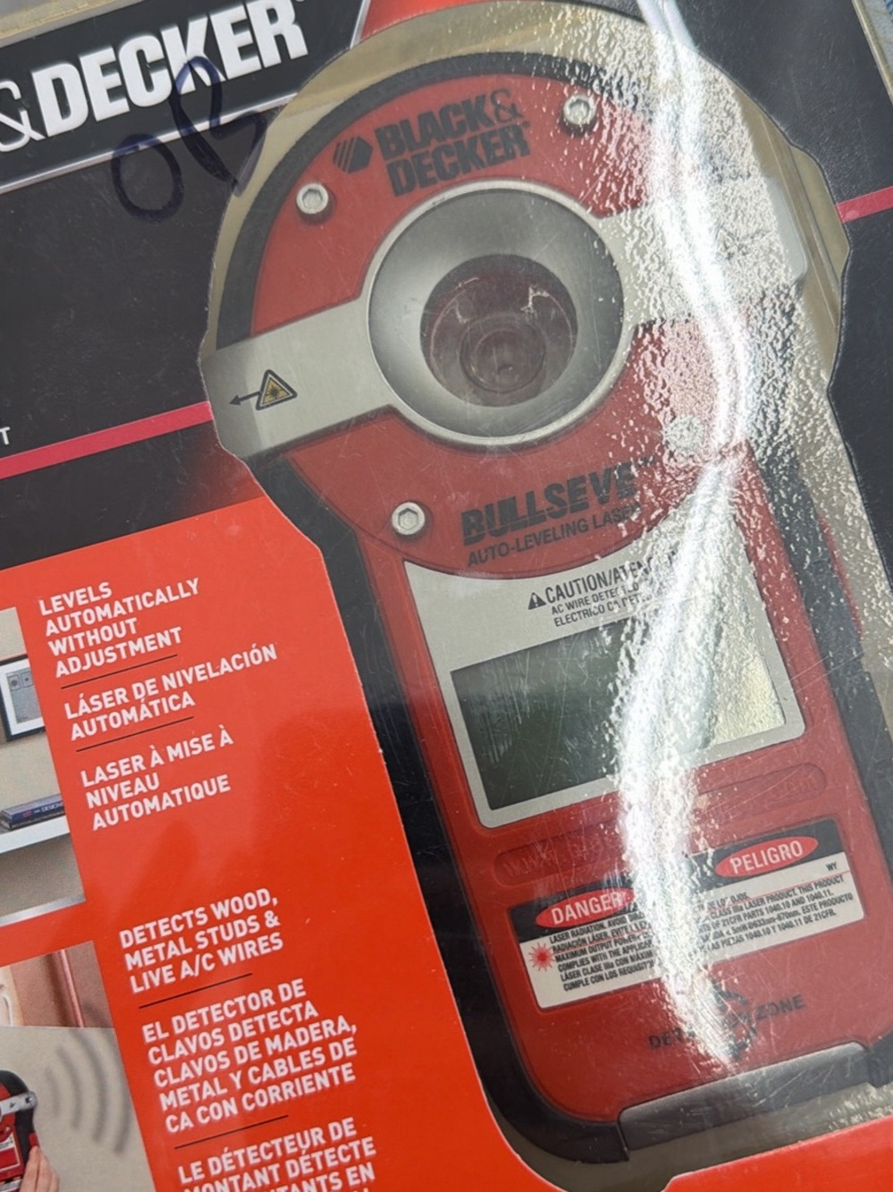 Black & Decker Red and Black Bullseye Auto-Leveling Laser Detector